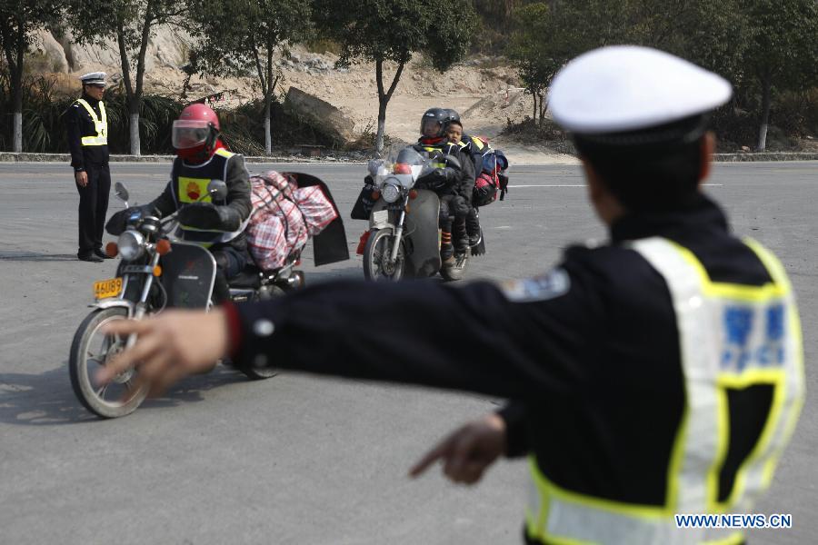 CHINA-SPRING FESTIVAL-HOMECOMING MOTORCYCLISTS (CN)