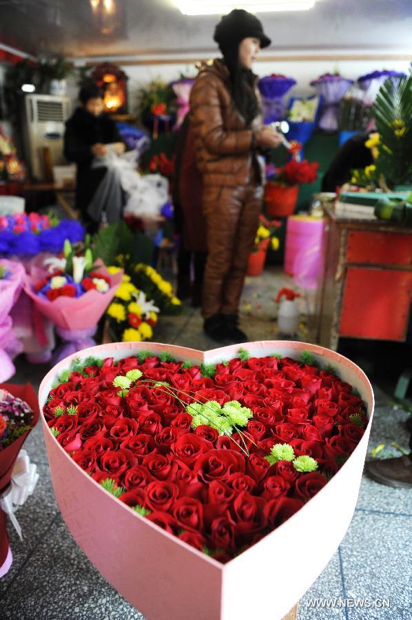 #CHINA-VALENTINE'S DAY-ROSES (CN)