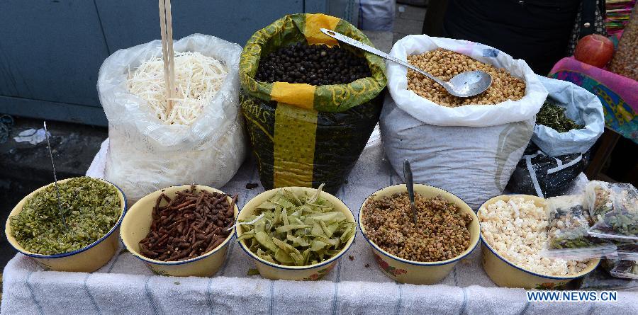 Tibetan people were busy with purchasing goods for the coming Tibetan New Year or Losar, which happens to fall on Feb. 19, the same day with Chinese Lunar New Year.