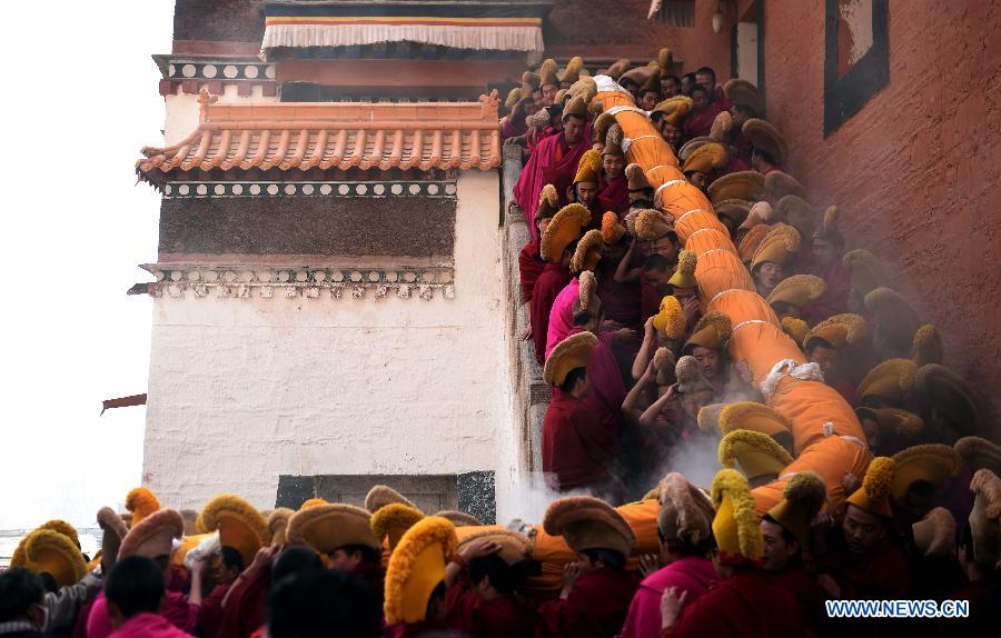 CHINA-GANSU-LABRANG MONASTERY-BUDDHIST RITUAL (CN) 