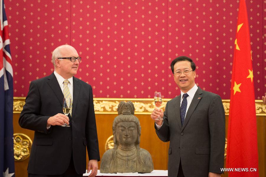 During a ceremony at the Chinese Embassy in Canberra on Thursday, the statue of Guanyin, revered by Buddhists, was handed over by the Australian government, in accordance with a bilateral commitment to return and protect cultural property.