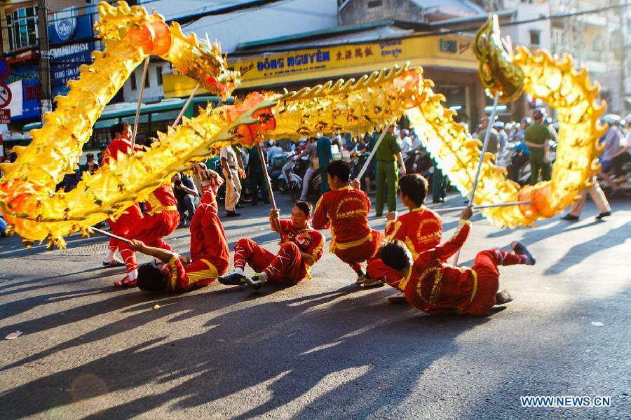 VIETNAM-HO CHI MINH CITY-LANTERN FESTIVAL