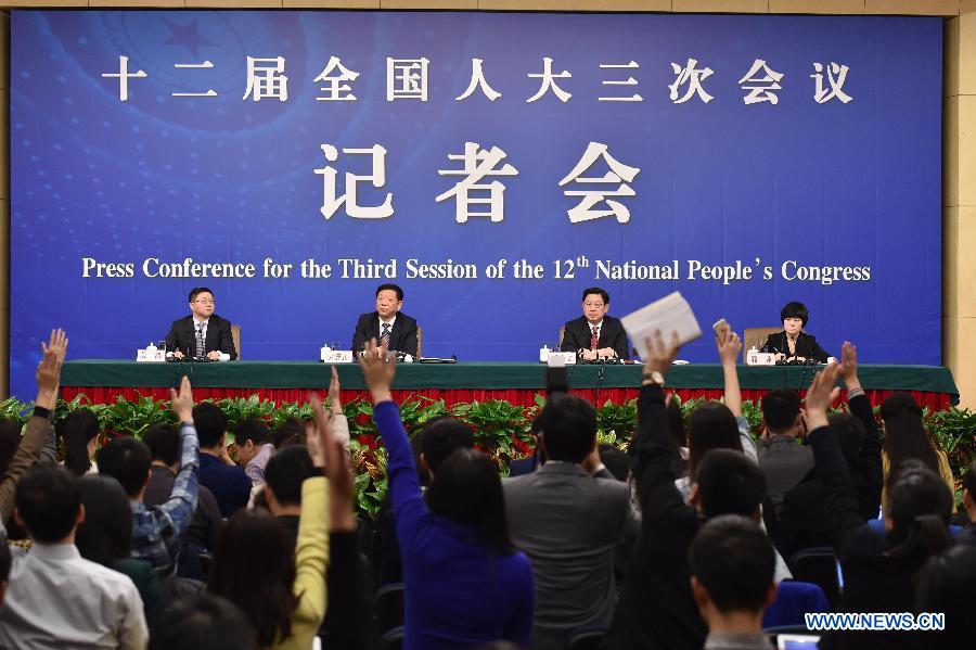 (TWO SESSIONS) CHINA-BEIJING-NPC-PRESS CONFERENCE-YIN WEIMIN (CN)