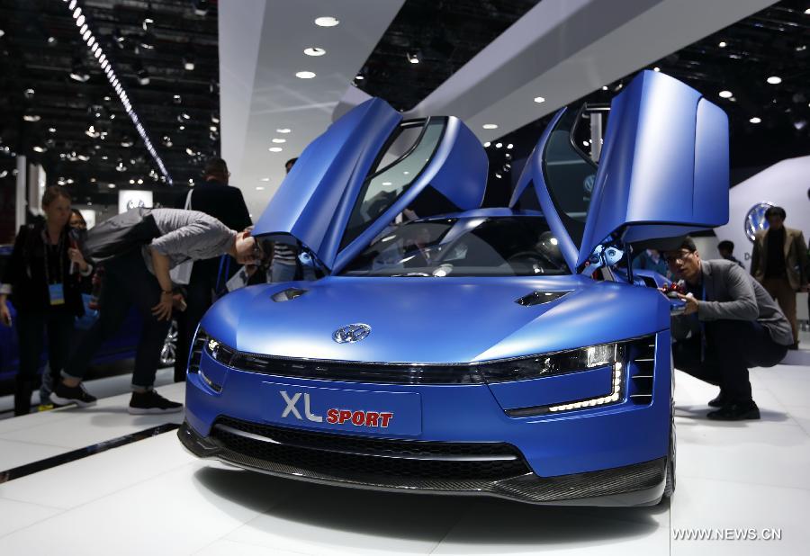 A total of 1,343 complete vehicles were on display, including 103 new energy vehicles and 47 concept cars.