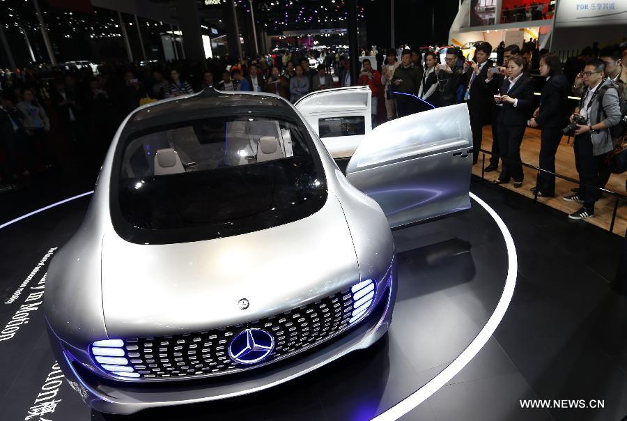 A total of 1,343 complete vehicles were on display, including 103 new energy vehicles and 47 concept cars.