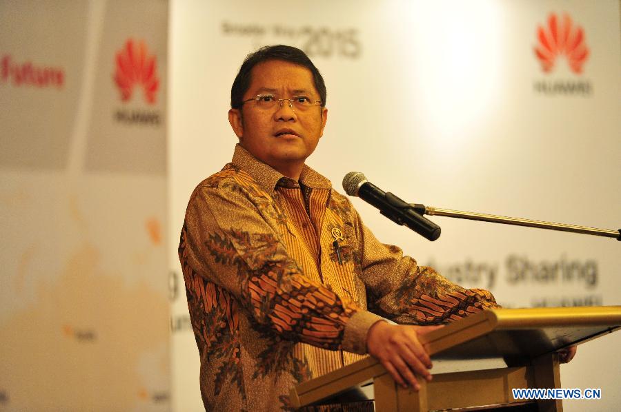 Indonesian Minister of Communication and Information Rudiantara delivers a speech during the Memorandum of Understanding (MOU) signing ceremony and Industry Sharing between Ministry of Communication and Information Technology and China's Huawei Tech Investment Co. Ltd in Jakarta, capital of Indonesia, on May 19, 2015.