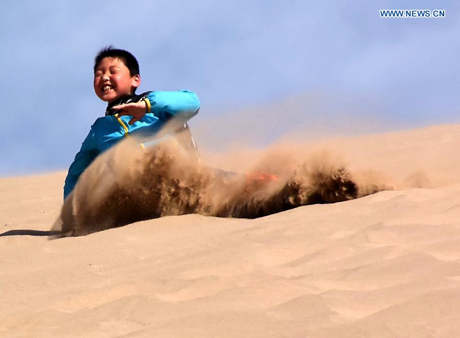 Consisting of a group of sand dunes, the Mingsha Hill is famous for its desert scenery and the mysterious sound made by wind when blowing over its surface.