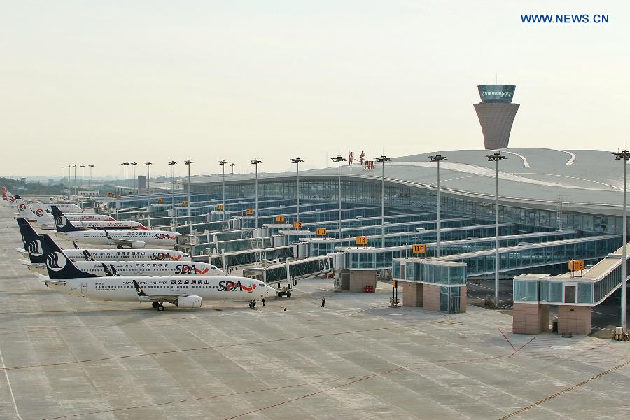 The Yantai Penglai International Airport opened on Thursday, replacing the Laishan Airport that has stopped its operation.