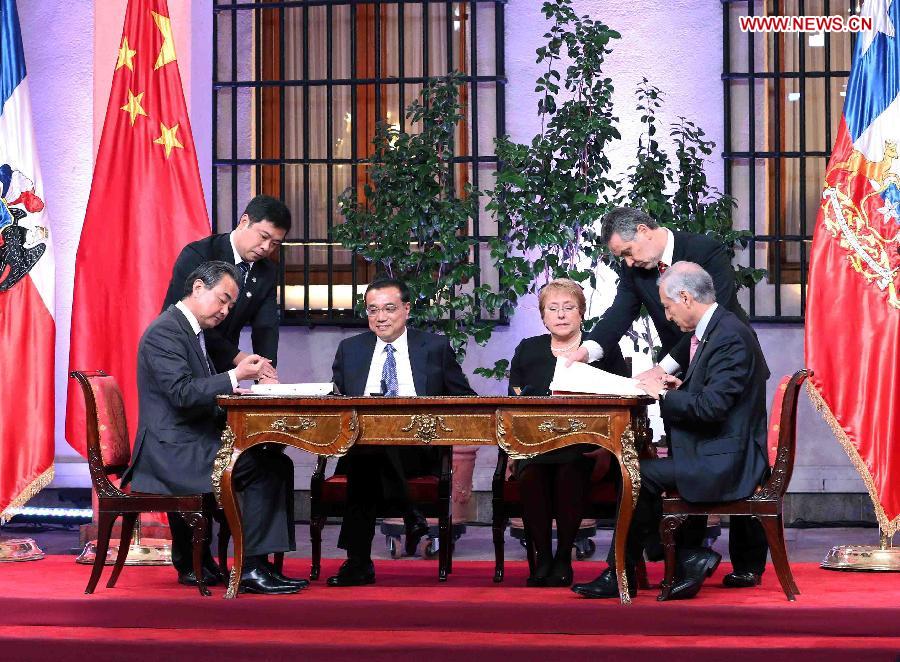 CHILE-CHINA-LI KEQIANG-VISIT-SIGNING CEREMONY 