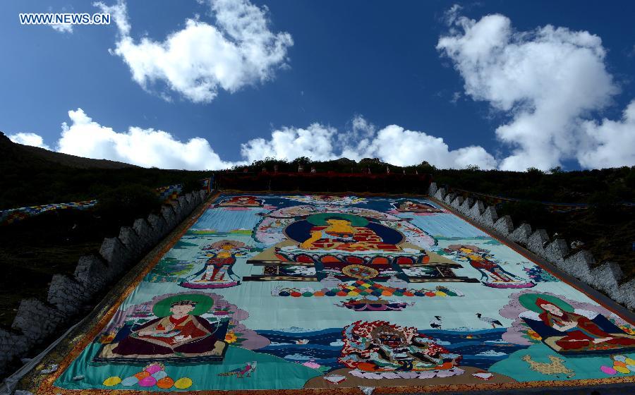 CHINA-TIBET-THANGKA-WORSHIP (CN)