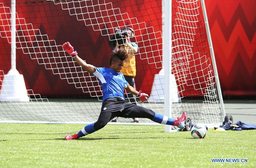 Canadian women's national soccer team's goalkeeper Karina LeBlanc attends a training session in the Commonwealth Stadium one day ahead of the opening match with China at the 2015 FIFA Women's World Cup in Edmonton, Canada, June 5, 2015. 