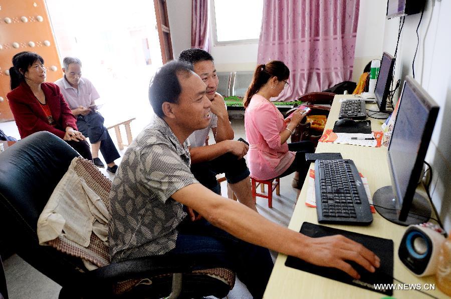  As the stock market rally in China, most of families of the Nanliu Village began to invest in stocks. 