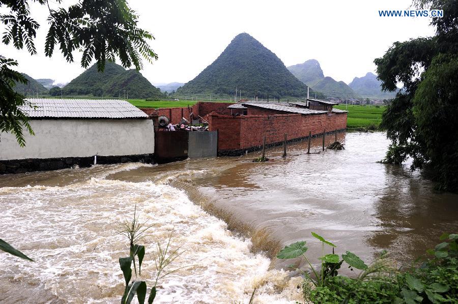 Continuing heavy rainfall has caused the rise of the river in the county.