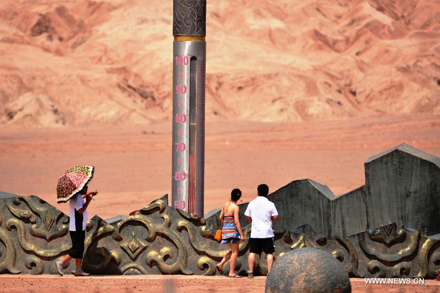 #CHINA-XINJIANG-TURPAN-HUOYAN MOUNTAIN-HIGH TEMPERATURE (CN)