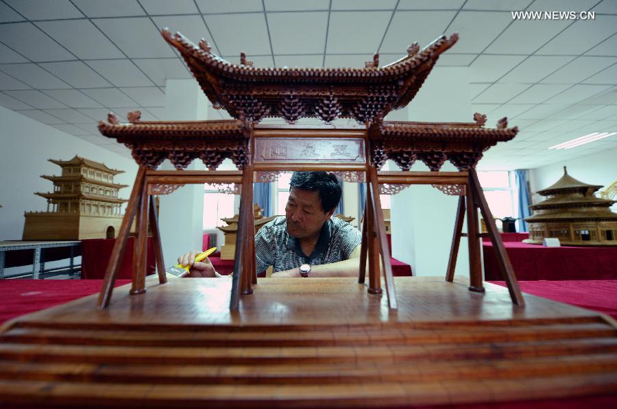 CHINA-LANZHOU-MINIATURE BUILDING(CN)