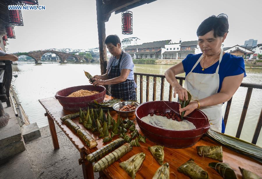 CHINA-ZHEJIANG-DRAGON BOAT FESTIVAL (CN)