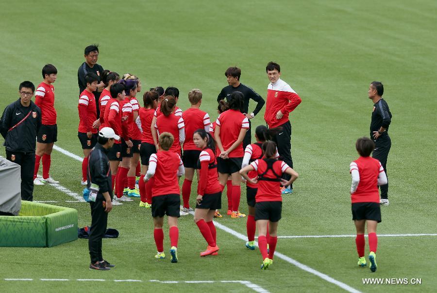 (SP)CANADA-EDMONTON-FIFA WOMEN'S WORLD CUP-CHINA-TRAINING