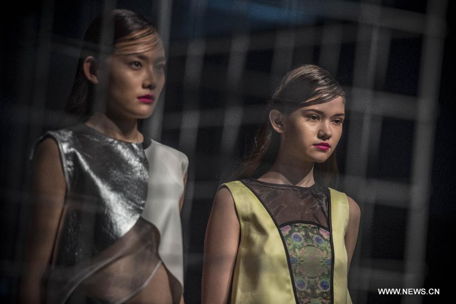 Models display the creations at the Hong Kong Fashion Week for Spring/Summer in Hong Kong, south China, July 6, 2015.