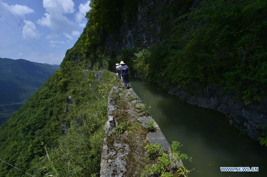 #CHINA-HUBEI-ENSHI-ARTIFICIAL AQUEDUCT CANAL (CN)