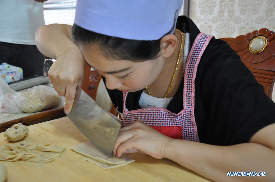 CHINA-NINGXIA-YINCHUAN-EID AL-FITR SPECIAL SNACKS (CN)