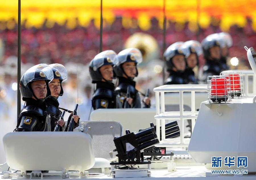 新华社老照片回顾共和国阅兵经典瞬间