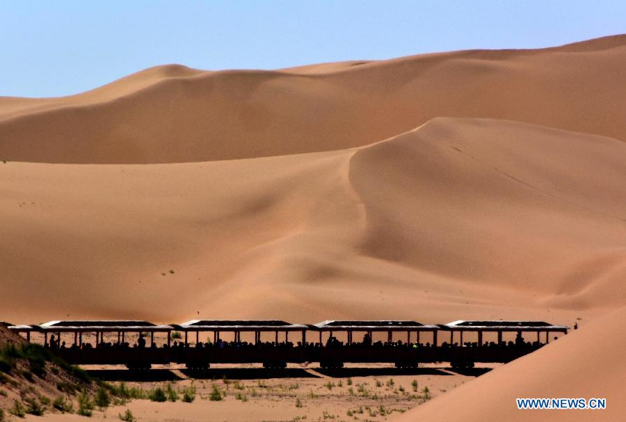 CHINA-INNER MONGOLIA-ORDOS-TOURISM-DESERT (CN)