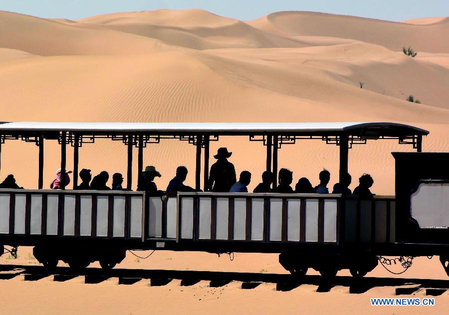 CHINA-INNER MONGOLIA-ORDOS-TOURISM-DESERT (CN)
