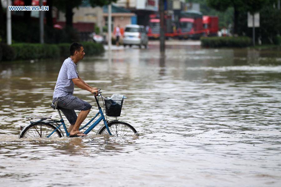 #CHINA-ZHEJIANG-WENLING-TYPHOON SOUDELOR-TRAFFIC(CN)