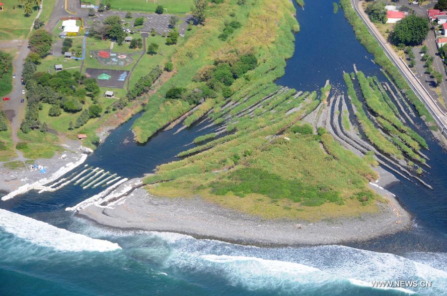 LA REUNION-SEARCH FOR MH370 DEBRIS-CONTINUE