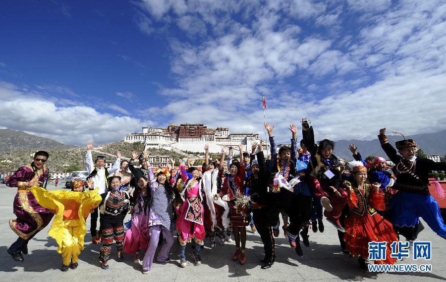 （輝煌50年·大美新西藏）（8）十年變遷 布達拉宮廣場綻放新顏