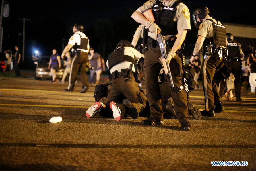 U.S.-FERGUSON-PROTEST-STATE OF EMERGENCY