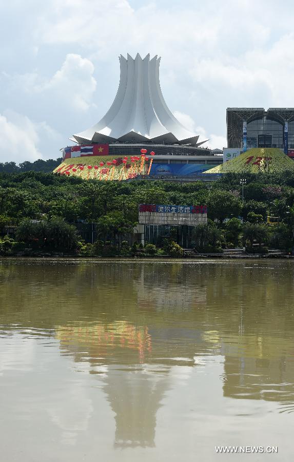 Photo taken on Sept. 18, 2015 shows the Nanning International Convertion and Exhibition Center where the 12th China-ASEAN Expo and the China-ASEAN Business and Investment Summit is held in Nanning, capital of southwest China's Guangxi Zhuang Autonomous Region.