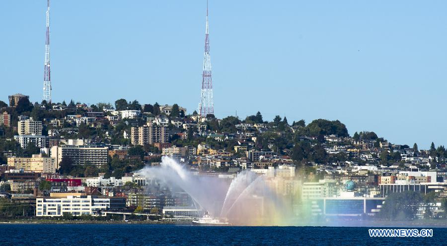 Photo taken on Sept. 21 of 2015 shows a fire-fighting vessel on sea in Seattle in the United States. 