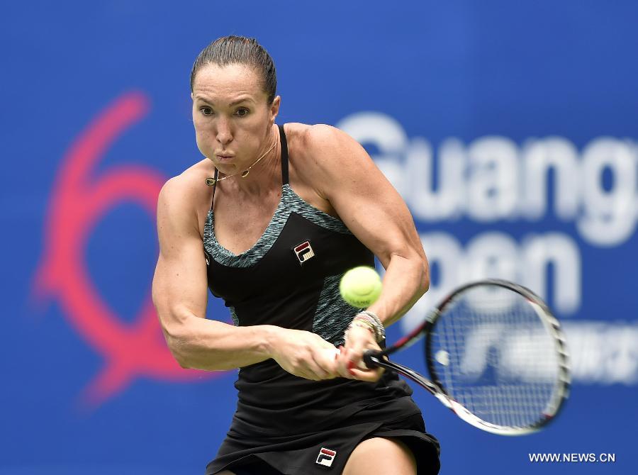 (SP)CHINA-GUANGZHOU-TENNIS-INTERNATIONAL WOMEN'S OPEN-ROUND 1