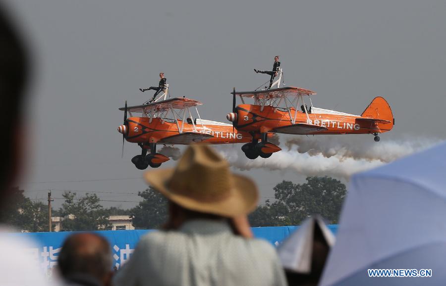 The Breitling Wingwalkers perform during Zhengzhou Airshow 2015 in Zhengzhou, capital of central China's Henan Province, Sept. 25, 2015.
