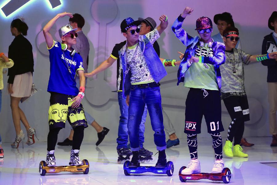 CHINA-BEIJING-FASHION WEEK (CN)