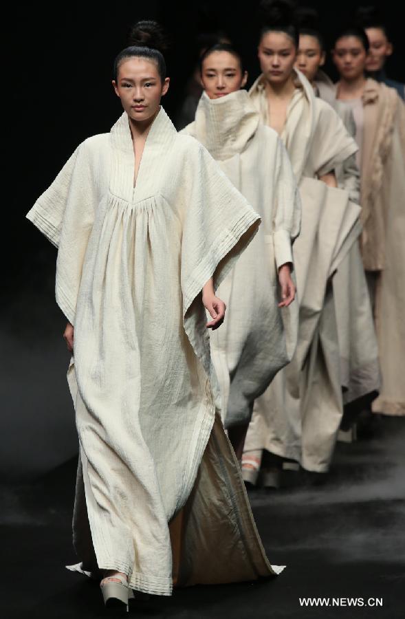 CHINA-BEIJING-FASHION WEEK (CN)