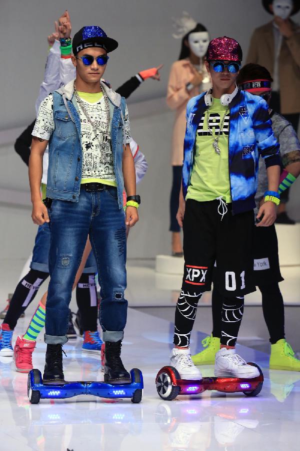 CHINA-BEIJING-FASHION WEEK (CN)