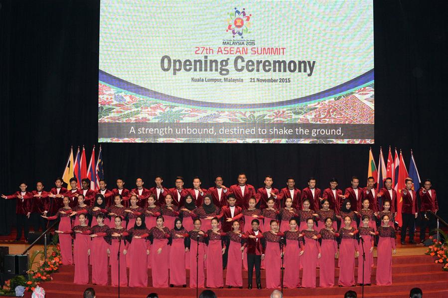 Singers perform during the opening ceremony of the 27th summit of the Association of Southeast Asian Nations (ASEAN), in Malaysian capital Kuala Lumpur Nov. 21, 2015. ASEAN leaders gathered here on Saturday to discuss the establishment of the landmark ASEAN Community by Dec. 31 this year and map out a plan for its further development to 2025. (Xinhua/Ma Ping) 