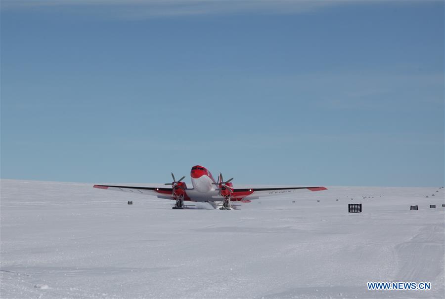 Photo taken on Dec. 7, 2015 shows China's first polar airplane 'Snow Eagle 601' having a trial flight at the Zhongshan Station, a Chinese scientific research base in Antarctica.