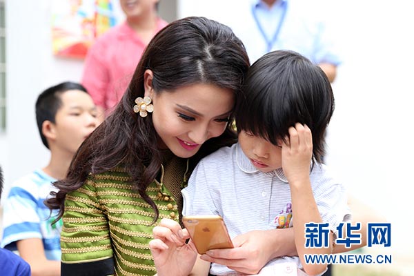 Miss World contestants visit welfare center in Hainan