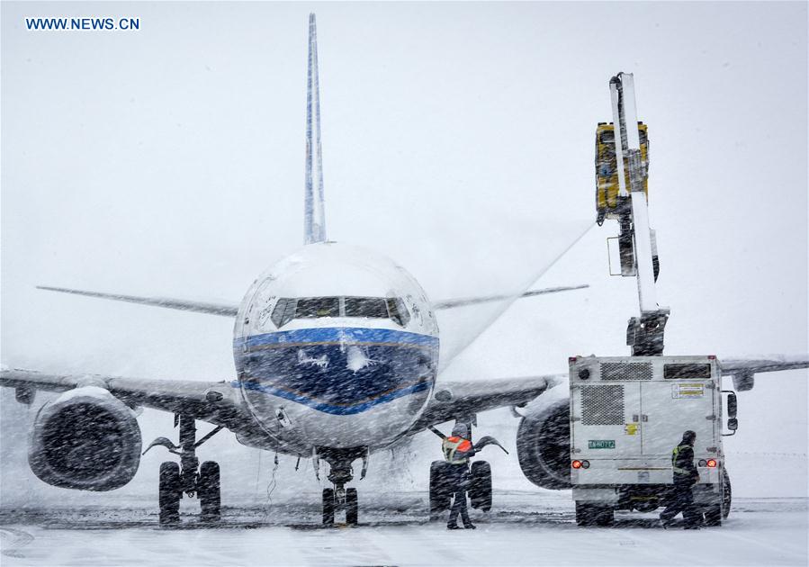 CHINA-XINJIANG-URUMQI-SNOWSTORM (CN)