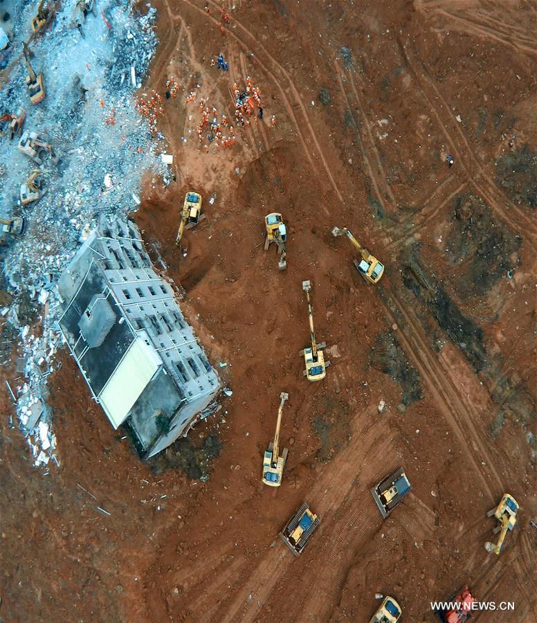 CHINA-SHENZHEN-LANDSLIDE-RESCUE (CN)