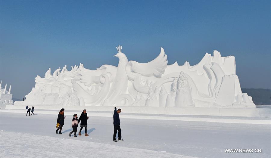 CHINA-JILIN-CHANGCHUN-SNOW SCULPTURES (CN)