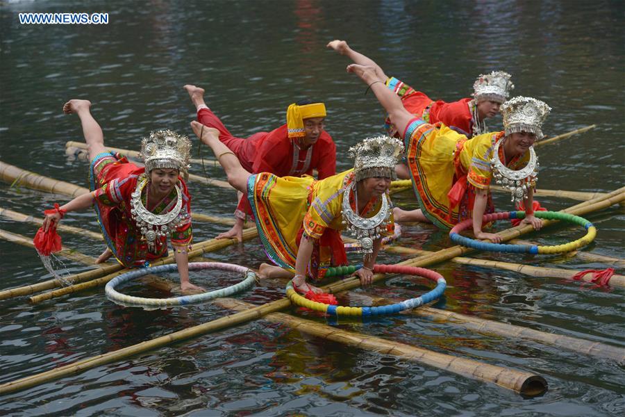 CHINA-GUIZHOU-BAMBOO DRIFTING-NEW YEAR CELEBRATION (CN)