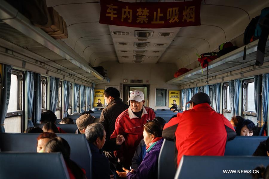 CHINA-NANJING-LAST GREEN TRAIN(CN)