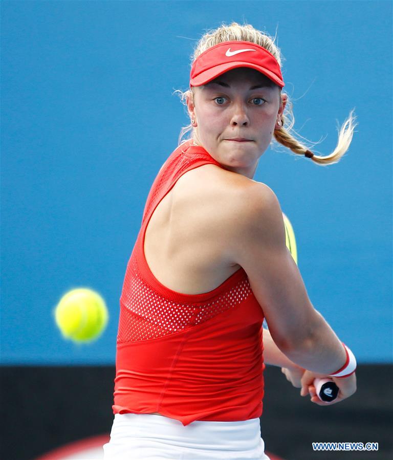 MELBOURNE, Jan. 19, 2016 (Xinhua) -- Germany's Carina Witthoeft competes against China's Zheng Saisai during the first round match of women's singles at the Australian Open Tennis Championships in Melbourne, Australia, Jan. 19, 2016. Carina Witthoeft lost the match 1-6, 2-6. (Xinhua/Bi Mingming) 