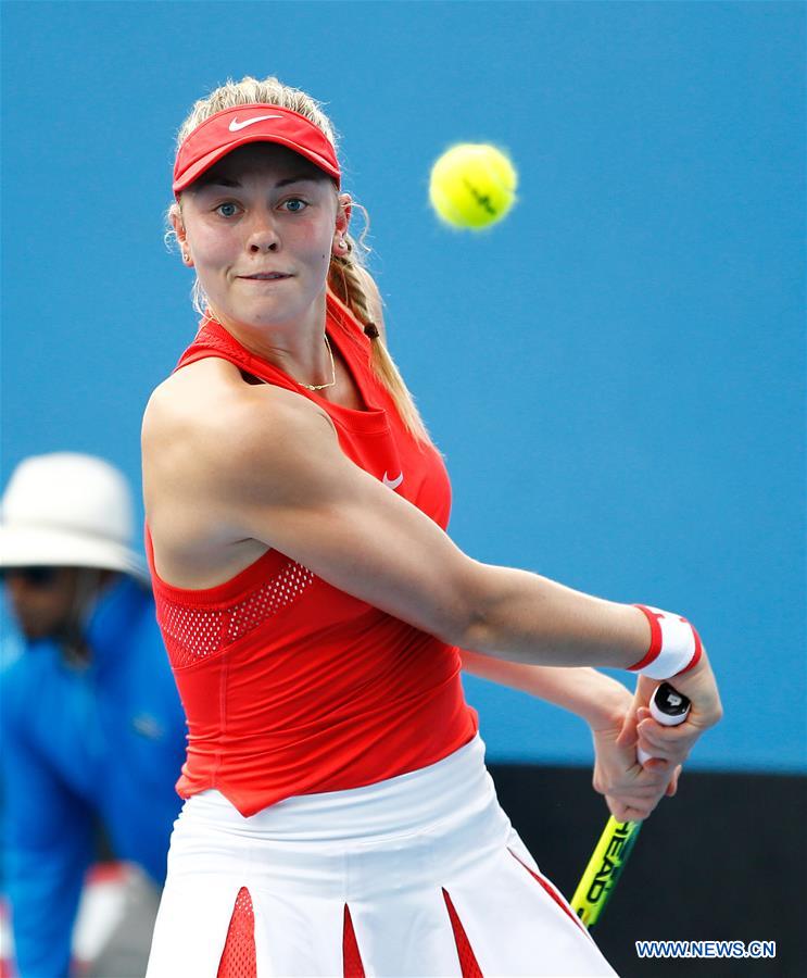 MELBOURNE, Jan. 19, 2016 (Xinhua) -- Germany's Carina Witthoeft competes against China's Zheng Saisai during the first round match of women's singles at the Australian Open Tennis Championships in Melbourne, Australia, Jan. 19, 2016. Carina Witthoeft lost the match 1-6, 2-6. (Xinhua/Bi Mingming) 