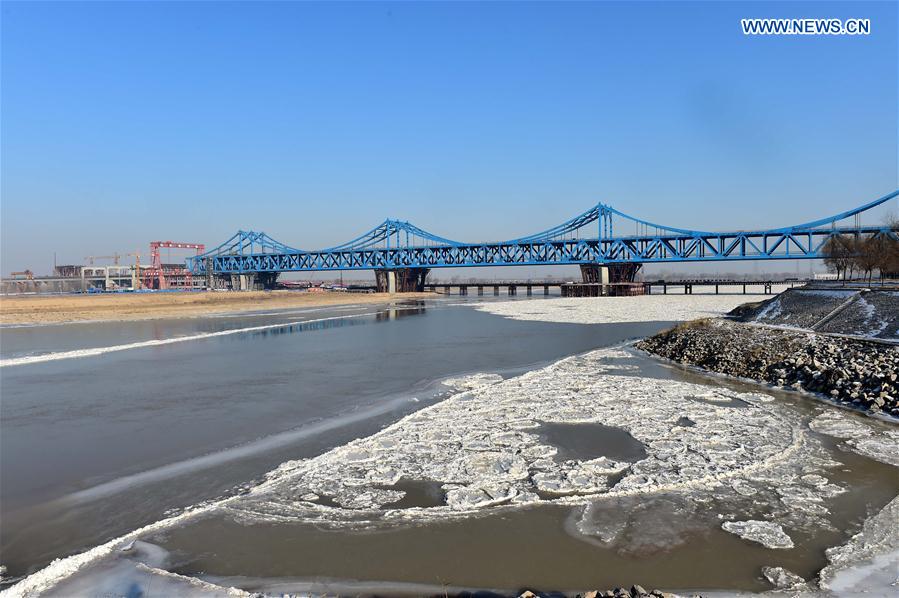 CHINA-JINAN-RAILWAY AND HIGHWAY COMBINED BRIDGE-CONSTRUCTION (CN)