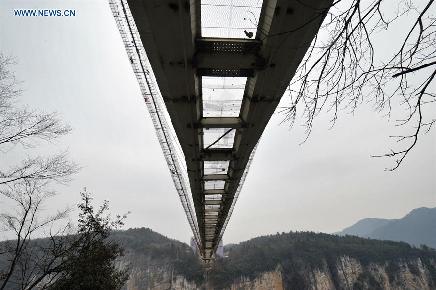 CHINA-HUNAN-ZHANGJIAJIE-GRAND CANYON BRIDGE (CN)